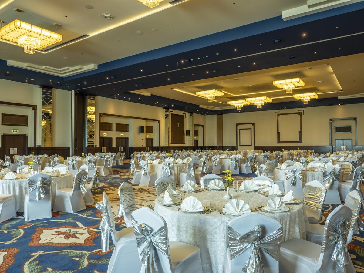 Retaj Salwa Resort & Spa Doha Exterior foto The Grand Ballroom