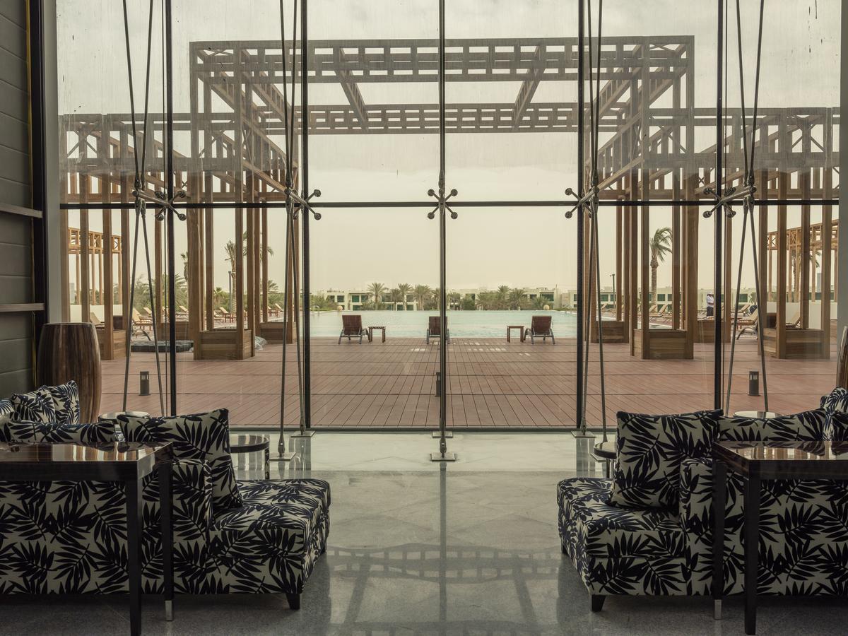 Retaj Salwa Resort & Spa Doha Exterior foto The interior of the hotel