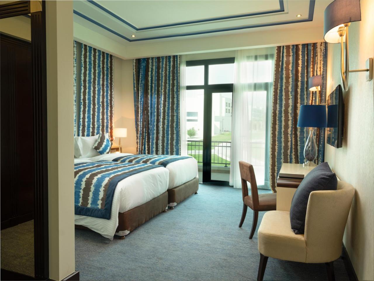 Retaj Salwa Resort & Spa Doha Exterior foto A room at the hotel